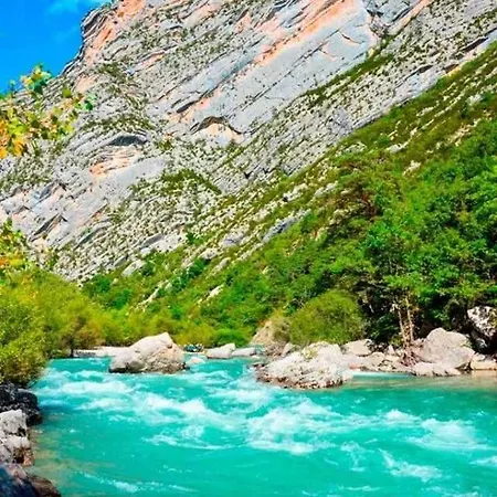 3 Etoiles - Ccbbbda 캠프장 카스텔란