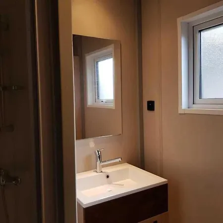 Zecamping 3 Etoiles Pet Friendly Locatif Tv Lv 35M2 6 Pers Castellane