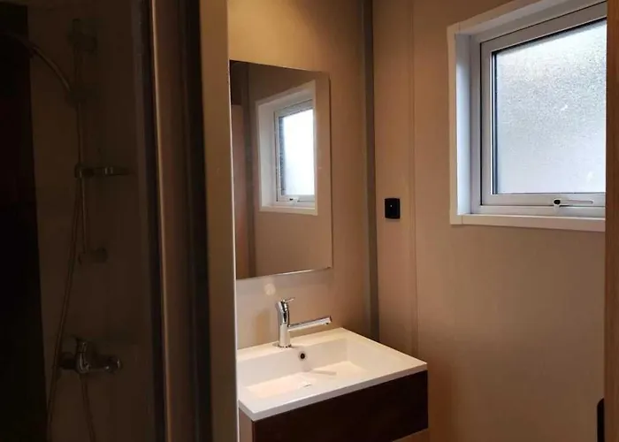 3 Etoiles - Ccbbbda Castellane