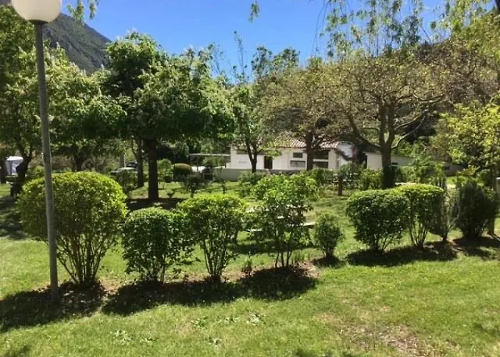 3 Etoiles - Ccbbbda *